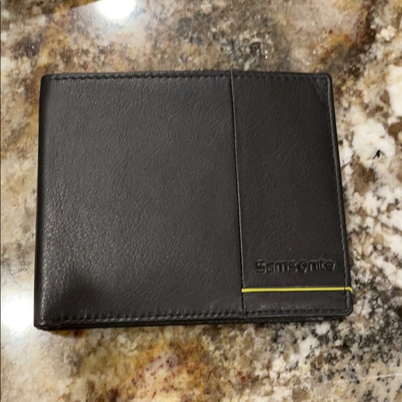 Samsonite Wallet - Picture 4 of 4